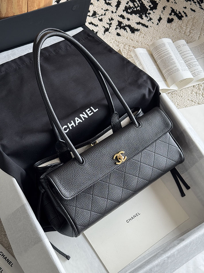 シャネル 新作バッグ 2026 CHANEL 2026年 新作 スモール ショッピング バッグ ブラック AS6288-B24248-94305 シャネル バッグ 値段 - 画像 (9)
