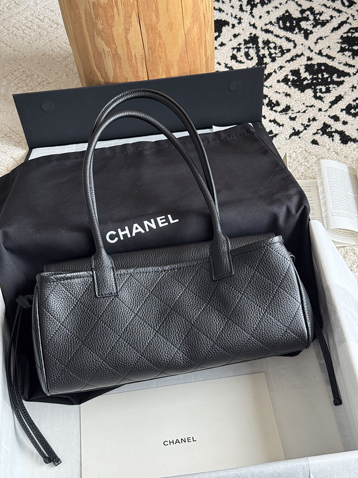 シャネル 新作バッグ 2026 CHANEL 2026年 新作 スモール ショッピング バッグ ブラック AS6288-B24248-94305 シャネル バッグ 値段 - 画像 (7)