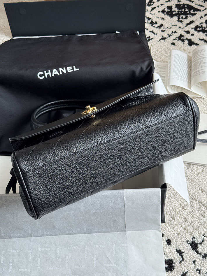 シャネル 新作バッグ 2026 CHANEL 2026年 新作 スモール ショッピング バッグ ブラック AS6288-B24248-94305 シャネル バッグ 値段 - 画像 (6)