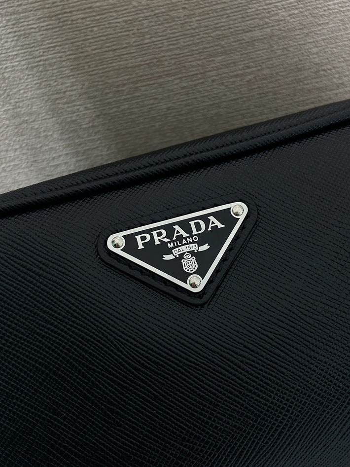 プラダ バッグ レディース 新作 PRADA Re-Nylon xサフィアーノレザー ネセセール ブラック 2NA045_PN9_F0002 プラダ ポーチ レディース - 画像 (4)