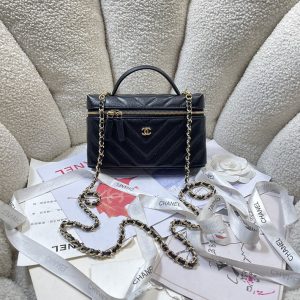 シャネル ポーチ バッグ