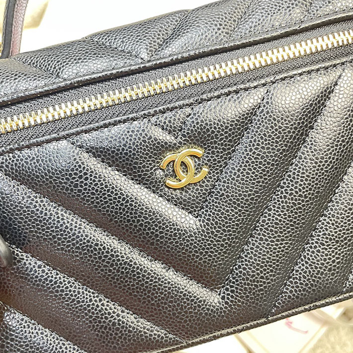 シャネル 新作バッグ 2026 CHANEL 2026年 新作 ヴァニティケース ブラック AP5212-B23785-94305 シャネル ポーチ バッグ - 画像 (5)