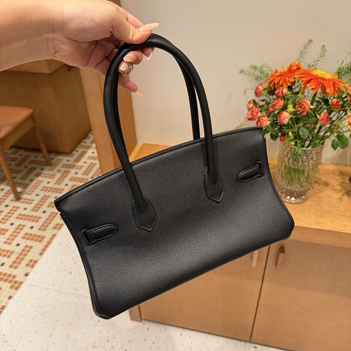 ショルダーバーキン29の定価 HERMES バーキンショルダーライト 29 ブラック エバーカラー ゴールド金具 H085236CC89 ショルダーバーキン 新作 - 画像 (6)