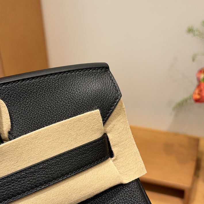 ショルダーバーキン29の定価 HERMES バーキンショルダーライト 29 ブラック エバーカラー ゴールド金具 H085236CC89 ショルダーバーキン 新作 - 画像 (5)