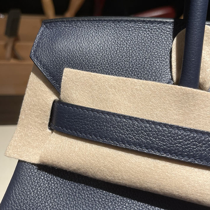 ショルダーバーキン29の定価 HERMES バーキンショルダーライト 29 ブルーサフィール エバーカラー ゴールド金具 H085236CC73 バーキン ショルダー ライト - 画像 (9)