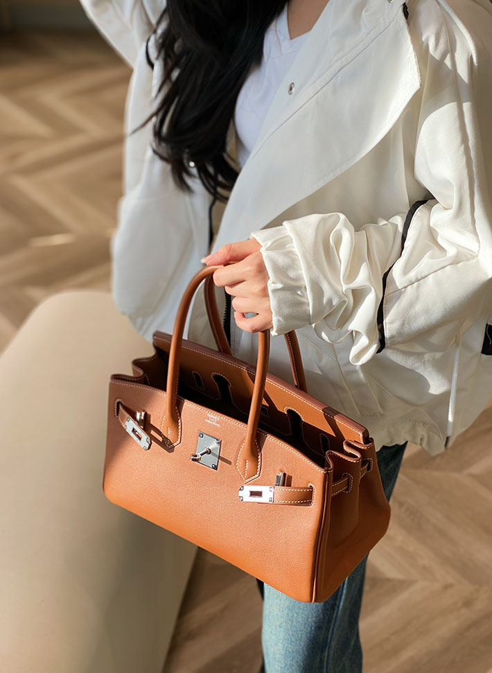 ショルダーバーキン29の定価 HERMES バーキンショルダーライト 29 ゴールド スイフト シルバー金具 H085237CK37 エルメス バッグ バーキン - 画像 (15)