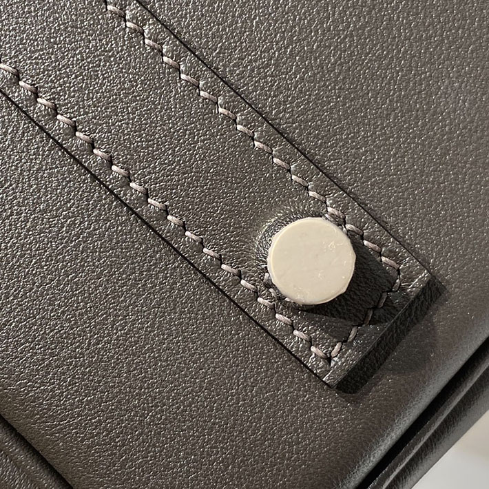 ショルダーバーキン29の定価 HERMES バーキンショルダーライト 29 エベンヌ スイフト シルバー金具 H085237CK46 バーキン ショルダー ライト29 - 画像 (3)