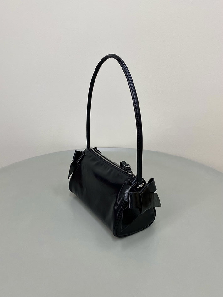 最高級MiuMiuスーパーコピー ミュウミュウ シャイニーレザー ポーチ ブラック 5NE029_2A44_F0002 ミュウミュウ バッグ アウトレット - 画像 (8)