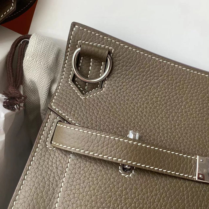 エルメス ジプシエールの通販 HERMES ジプシエール 28cm エトゥープ トリヨンクレマンス シルバー金具 H061784CK18 エルメス ジプシエール メンズ - 画像 (9)