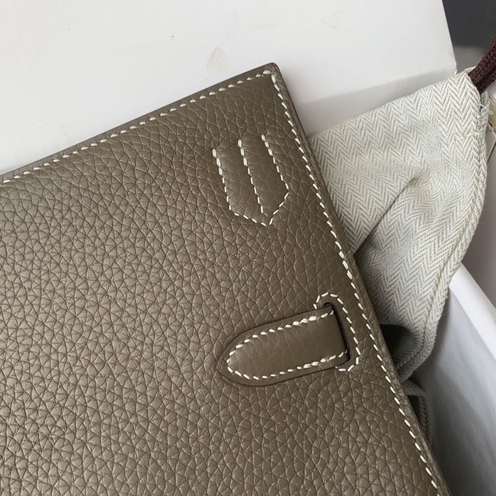 エルメス ジプシエールの通販 HERMES ジプシエール 28cm エトゥープ トリヨンクレマンス シルバー金具 H061784CK18 エルメス ジプシエール メンズ - 画像 (7)