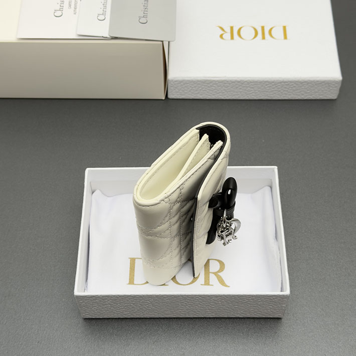 最高級ディオールスーパーコピー Dior Lady Dior Glycine ウォレット ラテホワイト & ブラック S2607PUQC_M06E レディース ディオール 財布 - 画像 (7)