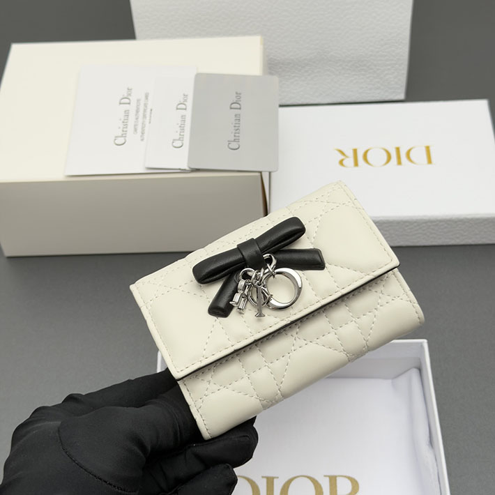 最高級ディオールスーパーコピー Dior Lady Dior Glycine ウォレット ラテホワイト & ブラック S2607PUQC_M06E レディース ディオール 財布 - 画像 (6)