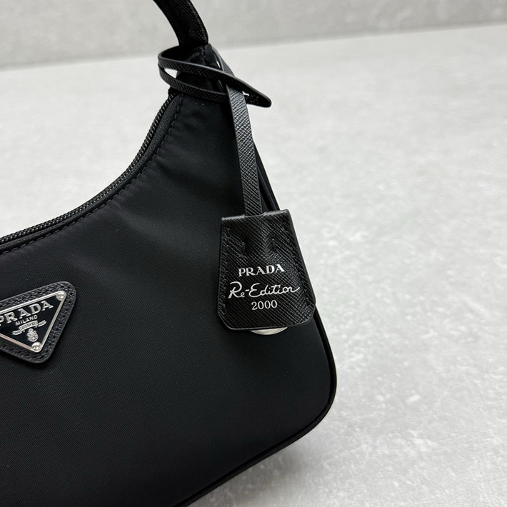 最高級プラダスーパーコピー PRADA Re-Edition 2000 Re-Nylon ミニバッグ ブラック 1NE515_RDH0_F0002 プラダ ミニバッグ ナイロン - 画像 (4)