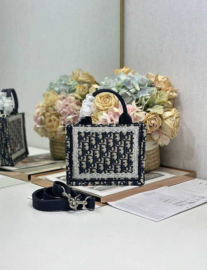 最高級ディオールスーパーコピー Dior Book Tote ストラップ付きバッグ ミニ ネイビー S5584PEHT_M928 ディオール トートバッグ レディース - 画像 (9)