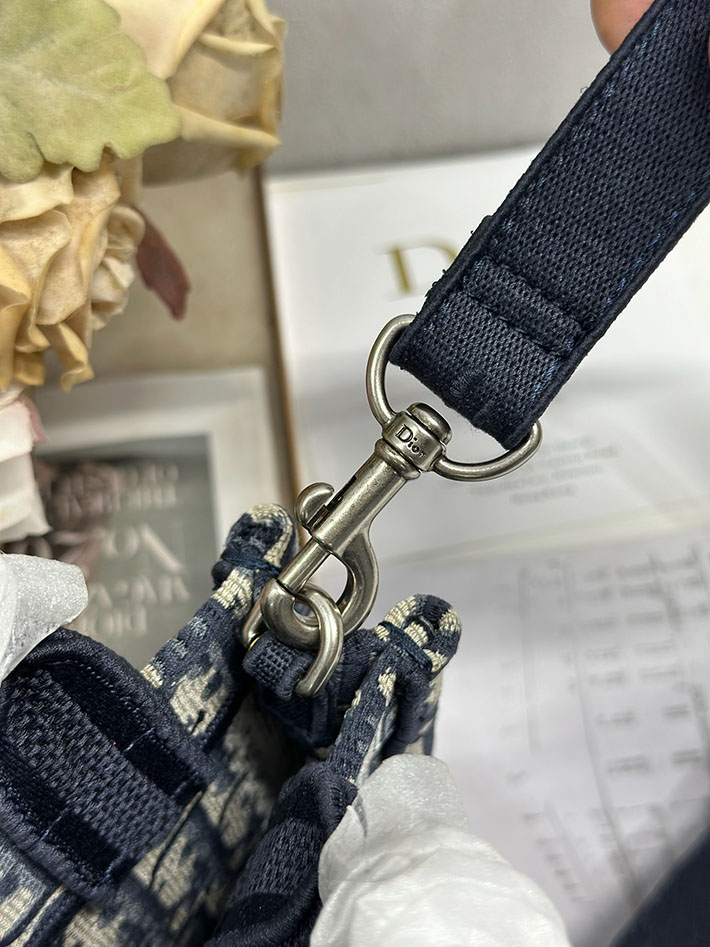 最高級ディオールスーパーコピー Dior Book Tote ストラップ付きバッグ ミニ ネイビー S5584PEHT_M928 ディオール トートバッグ レディース - 画像 (5)