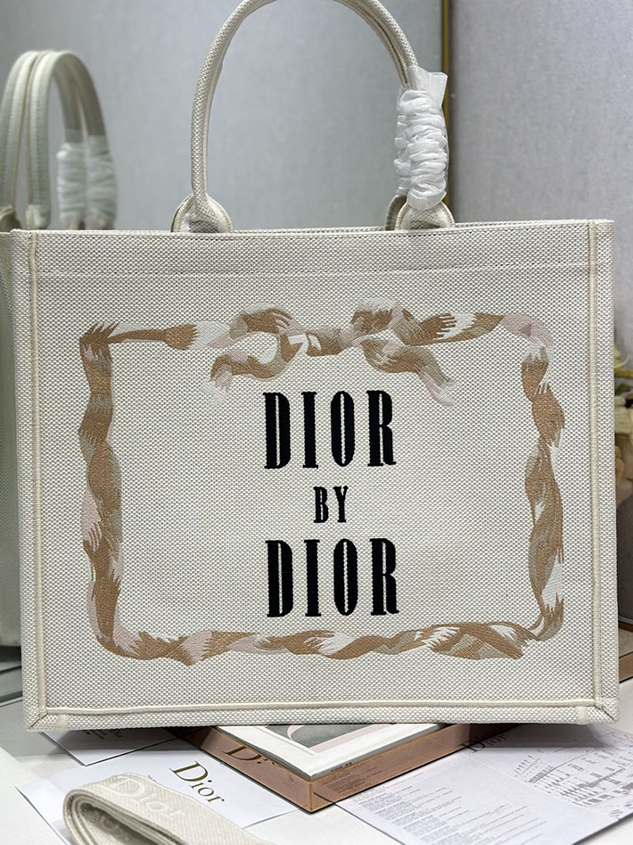 最高級ディオールスーパーコピー Dior Book Tote バッグ ラージ コットン ラテ M1349PEWL_M38I ディオール トートバッグ 新作 - 画像 (7)