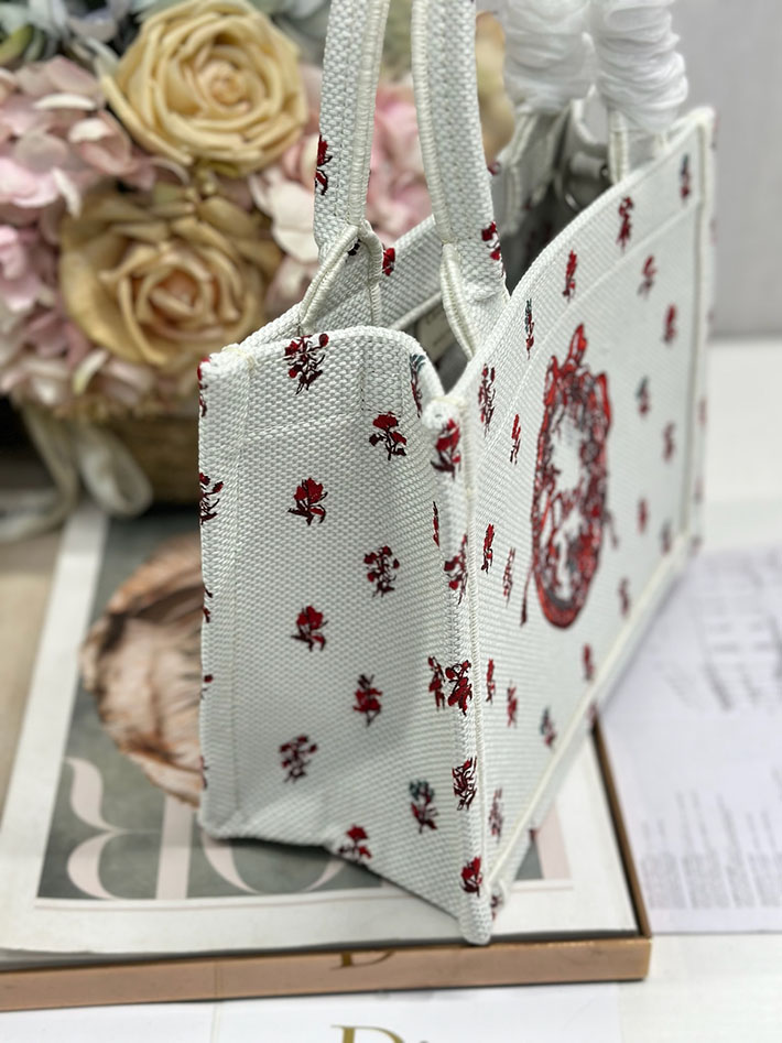最高級ディオールスーパーコピー Dior Book Tote ストラップ付きバッグ スモール ホワイト 2633383 ディオール ミニトートバッグ - 画像 (8)