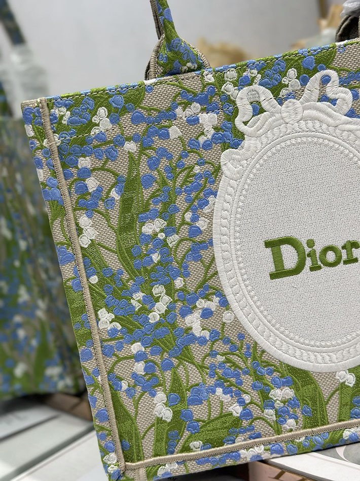 最高級ディオールスーパーコピー Dior Book Tote ストラップ付きバッグ ミディアム カーキ M1354PEQR_M20E Dior トート バッグ ラージ - 画像 (6)