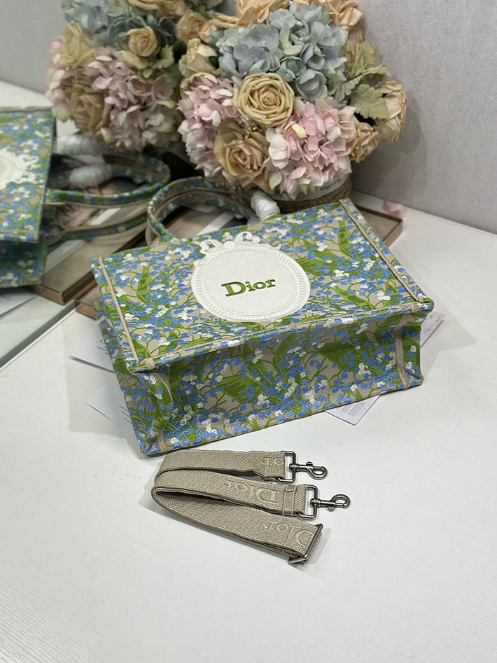 最高級ディオールスーパーコピー Dior Book Tote ストラップ付きバッグ ミディアム カーキ M1354PEQR_M20E Dior トート バッグ ラージ - 画像 (2)