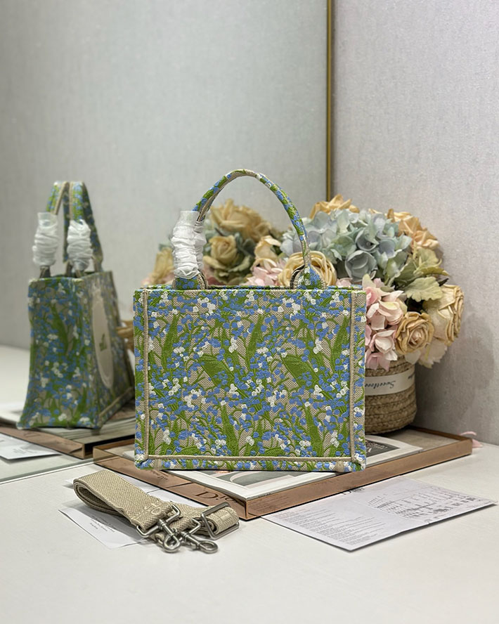 最高級ディオールスーパーコピー Dior Book Tote ストラップ付きバッグ スモール カーキ M1404PEQR_M20E ディオール トートバッグ 人気 - 画像 (9)