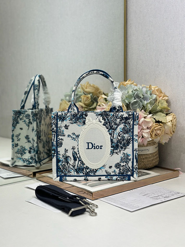 DIOR トートバッグ 偽物