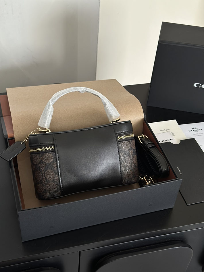 コーチ バッグ アウトレット COACH レイナー クロスボディ バッグ 18・シグネチャー キャンバス チャコール/ブラック 2633398 コーチ 化粧ポーチ 人気 - 画像 (8)