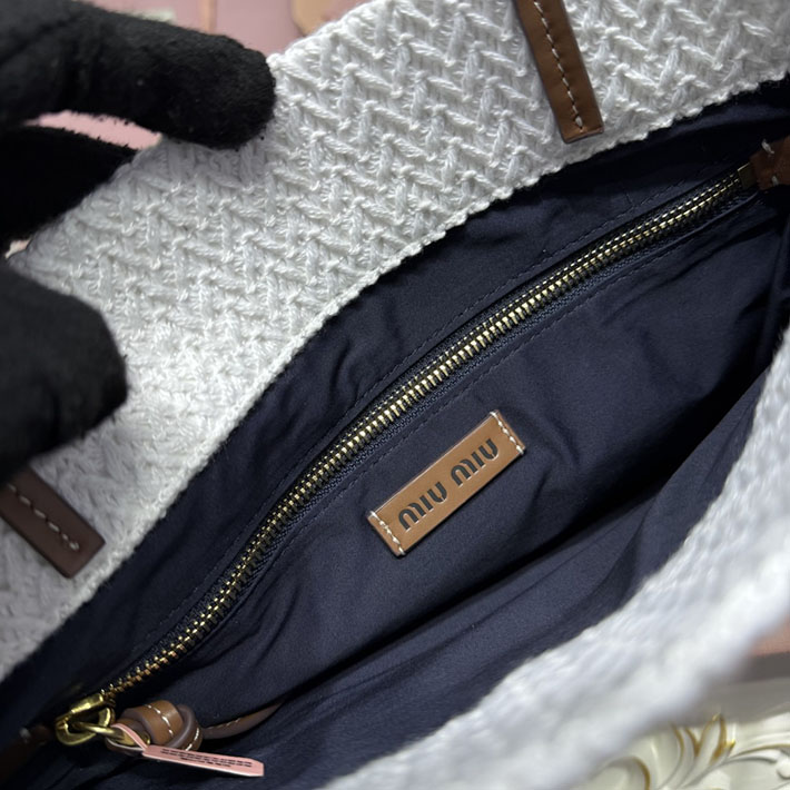最高級MiuMiuスーパーコピー ミュウミュウ ラフィアエフェクトウーブン トートバッグ 5BG248_2DO3_F0N86_V_ORO Miumiu トートバッグ 布 - 画像 (2)