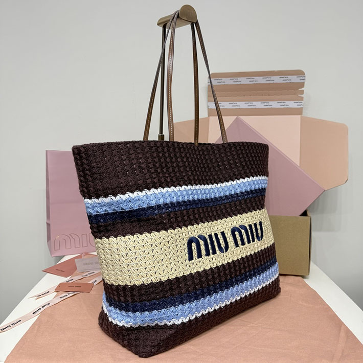 最高級MiuMiuスーパーコピー ミュウミュウ ラフィアエフェクトウーブン トートバッグ ココアブラウン 5BG228_2DO3_F04EM ミュウミュウ トートバッグ アウトレット - 画像 (9)