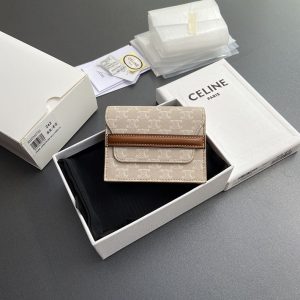 セリーヌ カードケース 財布代わり