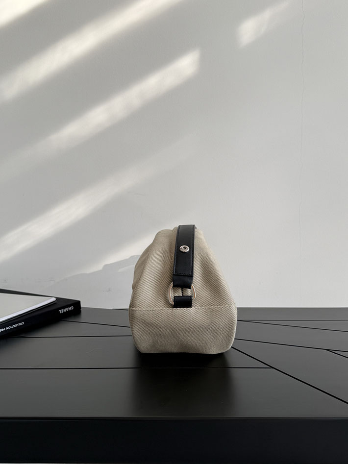 シャネル 新作バッグ 2026 CHANEL 2026年 新作 ミニバッグ ラウンドポーチ グレー AP5269 B24131 U8560 シャネル バッグ 新作 - 画像 (9)