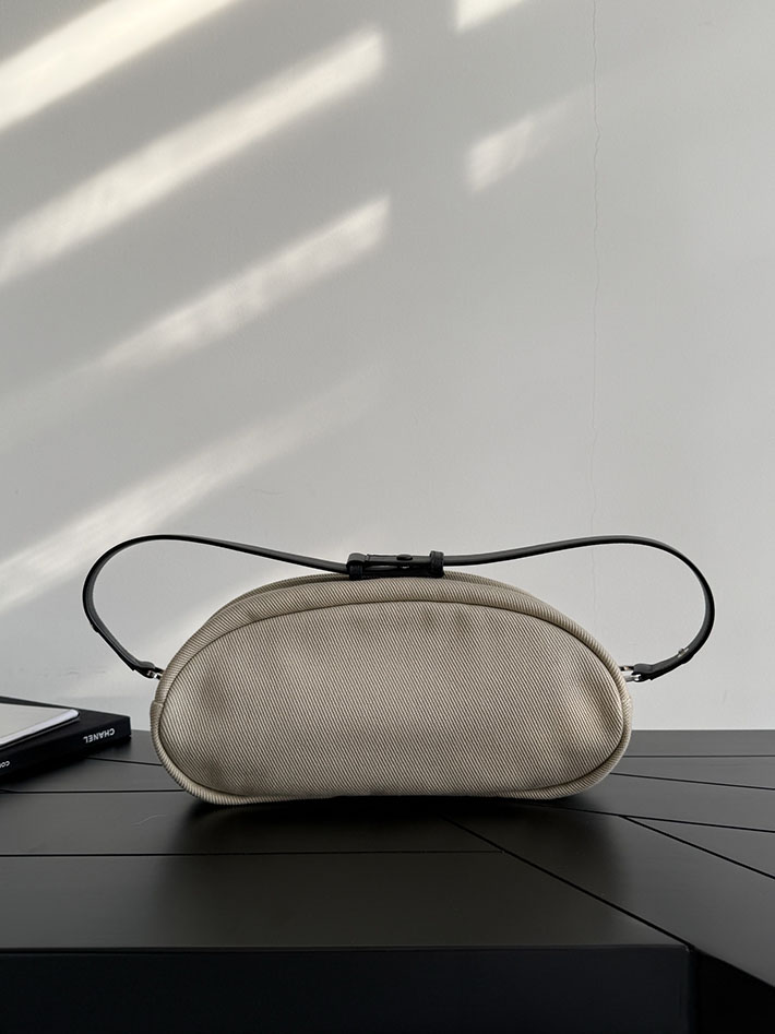 シャネル 新作バッグ 2026 CHANEL 2026年 新作 ミニバッグ ラウンドポーチ グレー AP5269 B24131 U8560 シャネル バッグ 新作 - 画像 (8)