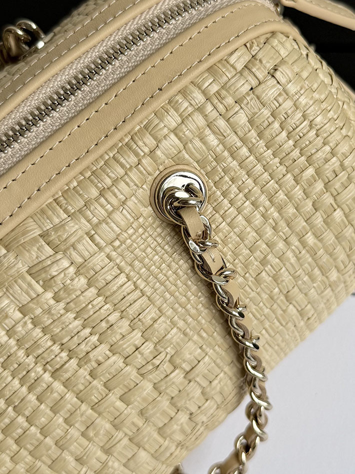 シャネル 新作バッグ 2026 CHANEL 2026年 新作 クラシック チェーンクラッチ ベージュ AP4474-B23292-U7508 シャネルバッグ 人気ランキング - 画像 (2)