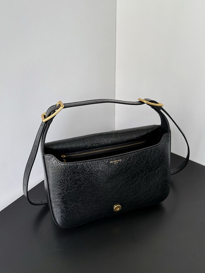 バレンシアガ バッグ 人気 レディース BALENCIAGA Clicca ショルダーバッグ ミディアム ブラック 8686722ACLM1000 バレンシアガ バッグ ショルダー - 画像 (7)
