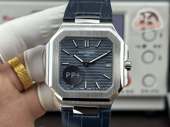 パテック フィリップ キュビタス 定価