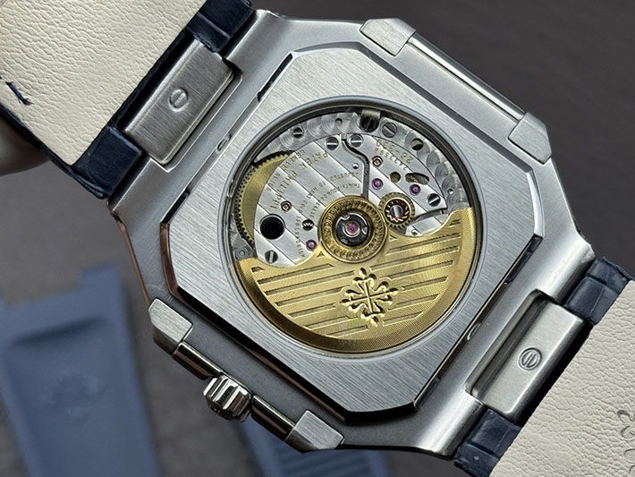 最高級パテックフィリップスーパーコピー PATEK PHILIPPE キュビタス 新作 ホワイトゴールド ブルー 2632439 パテック フィリップ キュビタス 定価 - 画像 (2)