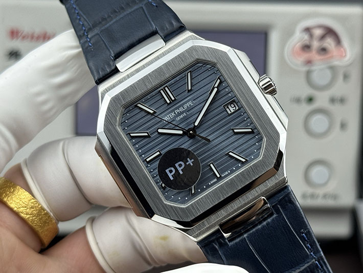 最高級パテックフィリップスーパーコピー PATEK PHILIPPE キュビタス 新作 ホワイトゴールド ブルー 2632439 パテック フィリップ キュビタス 定価 - 画像 (10)