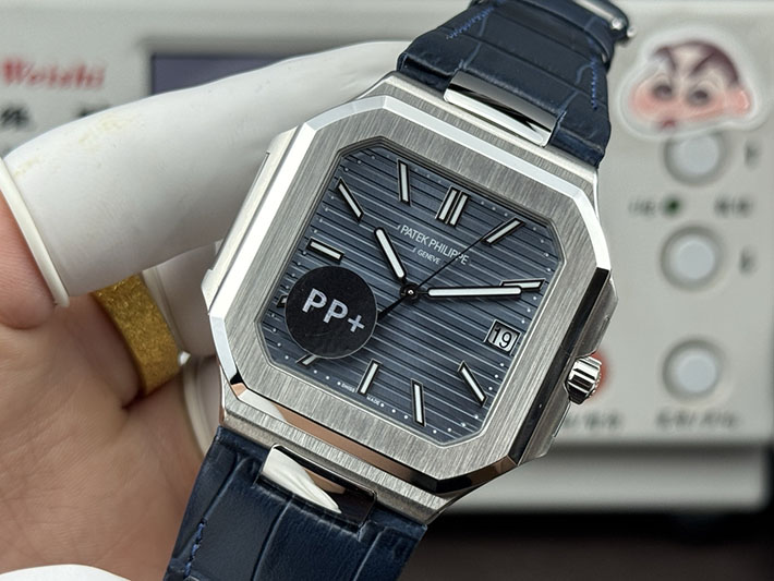 最高級パテックフィリップスーパーコピー PATEK PHILIPPE キュビタス 新作 ホワイトゴールド ブルー 2632439 パテック フィリップ キュビタス 定価 - 画像 (9)