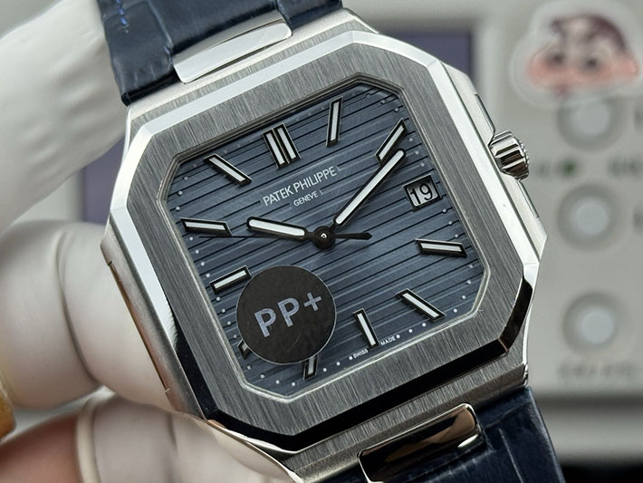 最高級パテックフィリップスーパーコピー PATEK PHILIPPE キュビタス 新作 ホワイトゴールド ブルー 2632439 パテック フィリップ キュビタス 定価 - 画像 (8)
