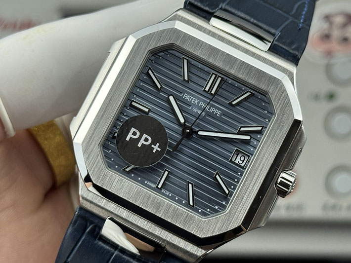 最高級パテックフィリップスーパーコピー PATEK PHILIPPE キュビタス 新作 ホワイトゴールド ブルー 2632439 パテック フィリップ キュビタス 定価 - 画像 (7)