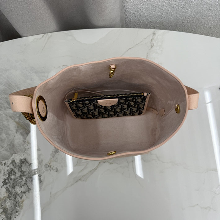 最高級ディオールスーパーコピー Dior Médaillon バケットバッグ ミディアム キャラメルベージュ M1532QUQW_M52U ディオール バッグ 新作 - 画像 (3)