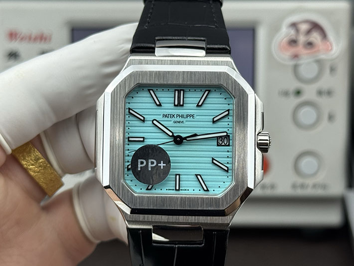 最高級パテックフィリップスーパーコピー PATEK PHILIPPE キュビタス 新作 ホワイトゴールド スカイブルー 2632441 パテック フィリップ キュビタス 芸能人 - 画像 (9)
