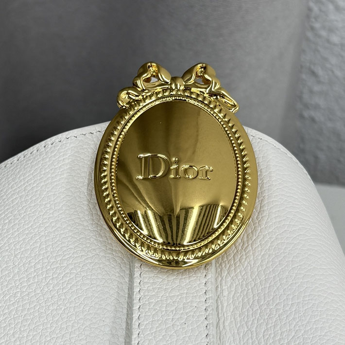 最高級ディオールスーパーコピー Dior Médaillon バケットバッグ ミディアム ホワイト M1532QUQW_M030 ディオール バッグ 人気ランキング - 画像 (6)