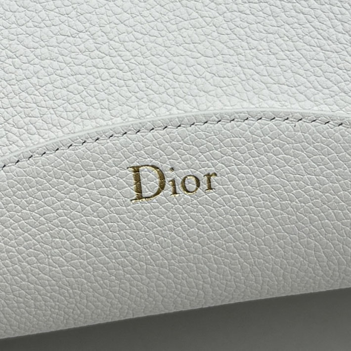 最高級ディオールスーパーコピー Dior Médaillon バケットバッグ ミディアム ホワイト M1532QUQW_M030 ディオール バッグ 人気ランキング - 画像 (5)