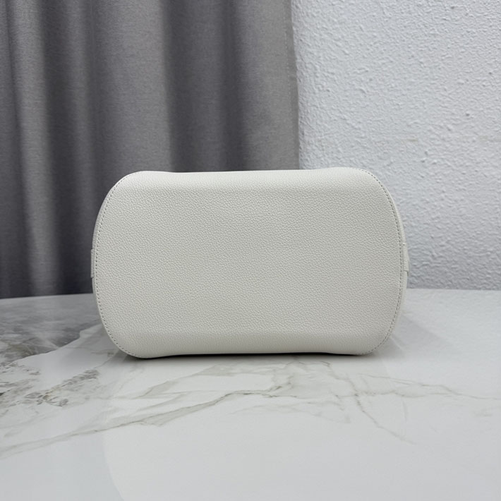 最高級ディオールスーパーコピー Dior Médaillon バケットバッグ ミディアム ホワイト M1532QUQW_M030 ディオール バッグ 人気ランキング - 画像 (4)