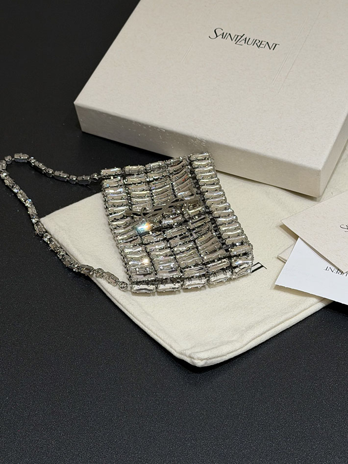 最高級サンローランスーパーコピー Saint Laurent イブニング マイクロバッグ クリスタル シルバー 788380JBO7N8926 サンローラン バッグ アウトレット - 画像 (8)