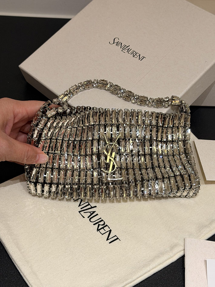 最高級サンローランスーパーコピー Saint Laurent イブニング バッグ クリスタル シルバー 819638JBO7W8472 サンローラン イブニング バッグ - 画像 (9)