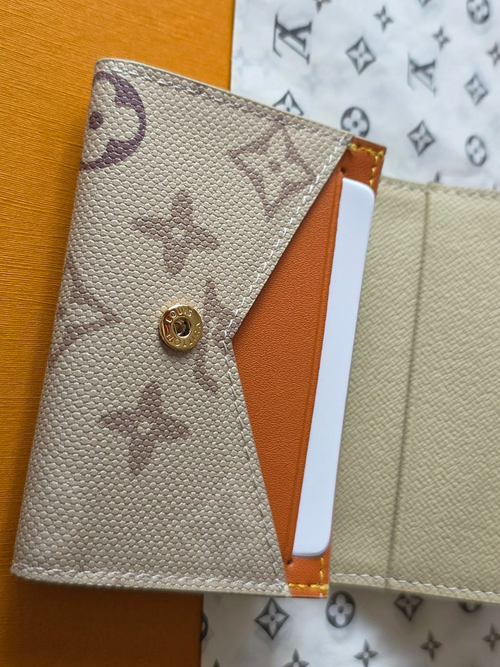 ルイヴィトン カードケース 販売店舗 lv カードケース アンヴェロップ・カルト ドゥ ヴィジット サンドベージュ M27053 ルイヴィトン カード ケース 新作 - 画像 (2)