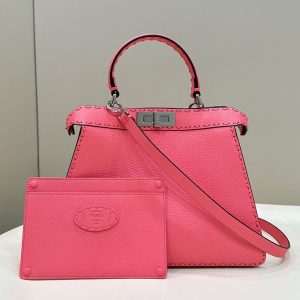 フェンディ ピーカブー セレリア