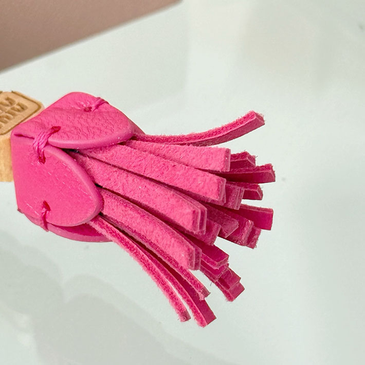 最高級MiuMiuスーパーコピー ミュウミュウ レザー マイクロトリック フューシャピンク 5ID007_2FLQ_F0029 Miumiu キーチャーム - 画像 (6)