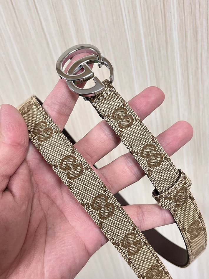 グッチ直営アウトレット店 Gucci インターロッキングG バックル付き ベルト 2026年春夏 新作 2632512 Gucci ベルト アウトレット 価格 レディース - 画像 (5)
